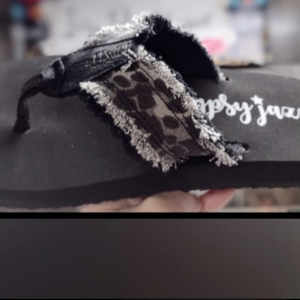 Grey Leopard Sandals